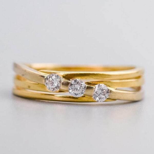 18K Gold Diamond Crossover Ring