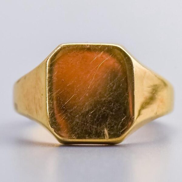 18K Gold Signet Ring