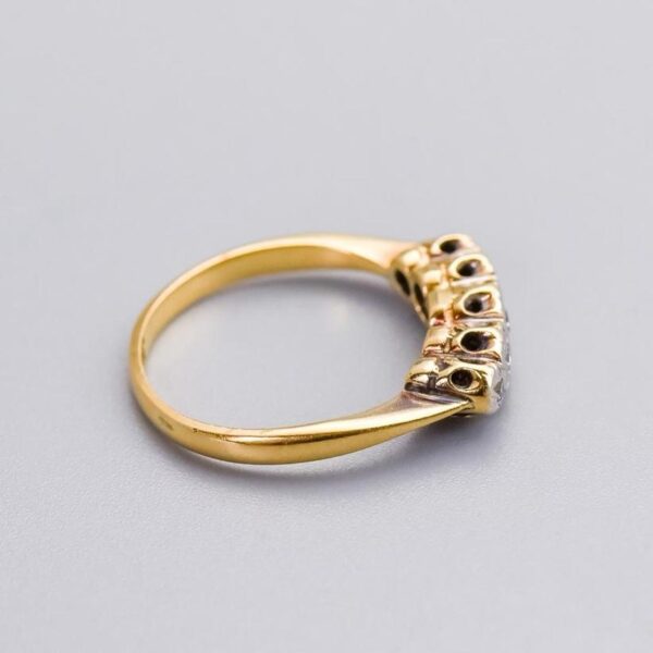 18K Gold Art Deco Five Stone Diamond Ring - Image 4