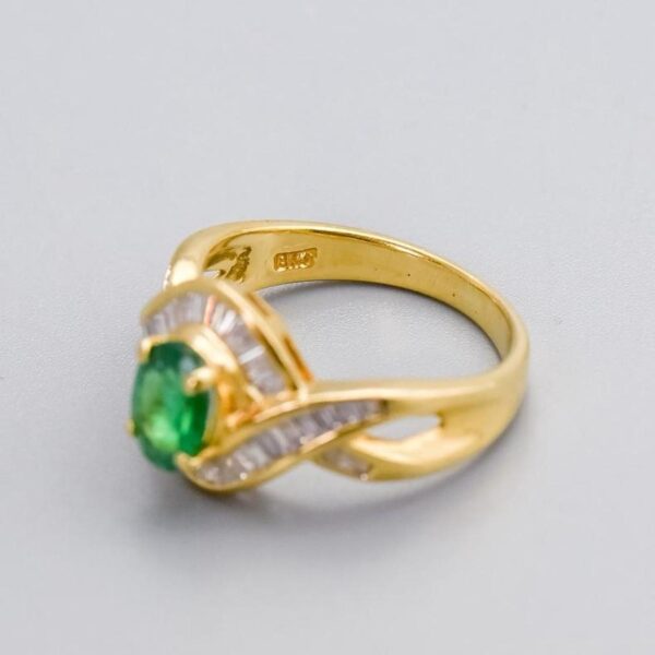 18K Gold Emerald & Diamond Twist Ring - Image 3