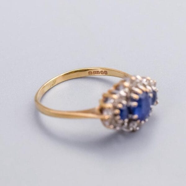9K Gold Sapphire & Diamond Ring - Image 3
