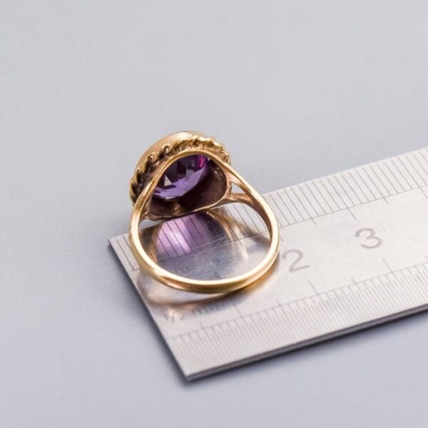9K Gold Colour Change Sapphire Ring - Image 5