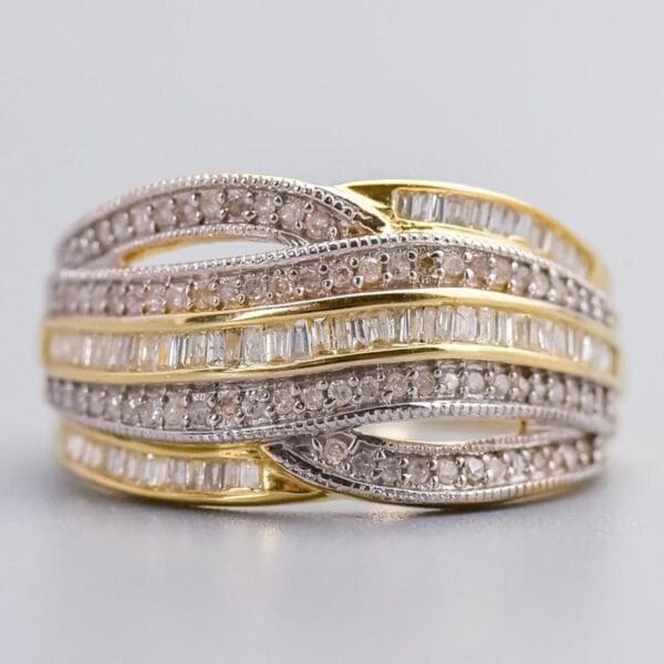 9K Gold Interwoven Diamond Ring