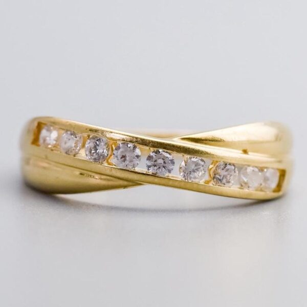 14K Gold CZ Twist Ring