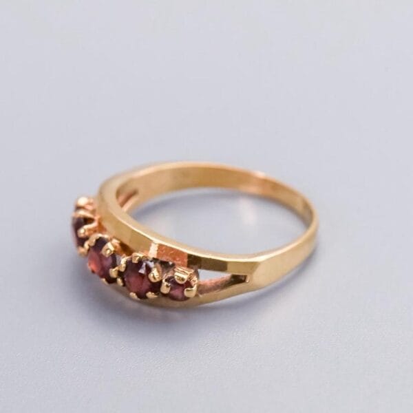 9K Gold Five Stone Red Garnet Ring - Image 4