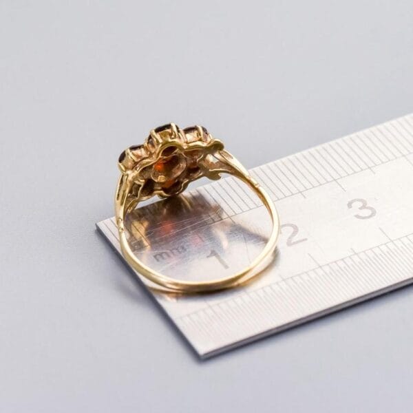 9K Gold Red Garnet Cluster Ring - Image 5