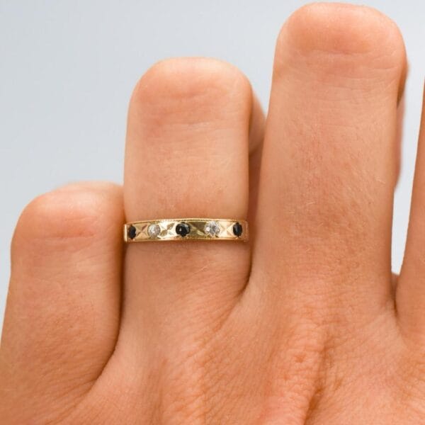 9K Gold Sapphire & CZ Ring - Image 2