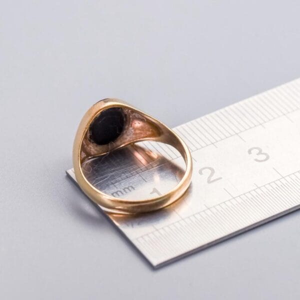 9K Gold Black Onyx Signet Ring - Image 5