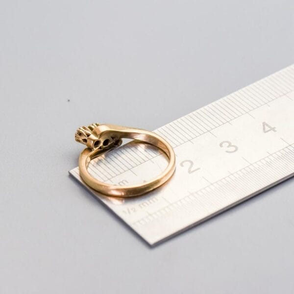 9K Gold Emerald & Diamond Trilogy Ring - Image 5