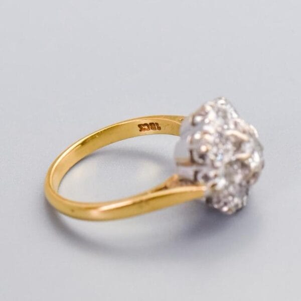 18K Gold Diamond Daisy Cluster Ring - Image 3
