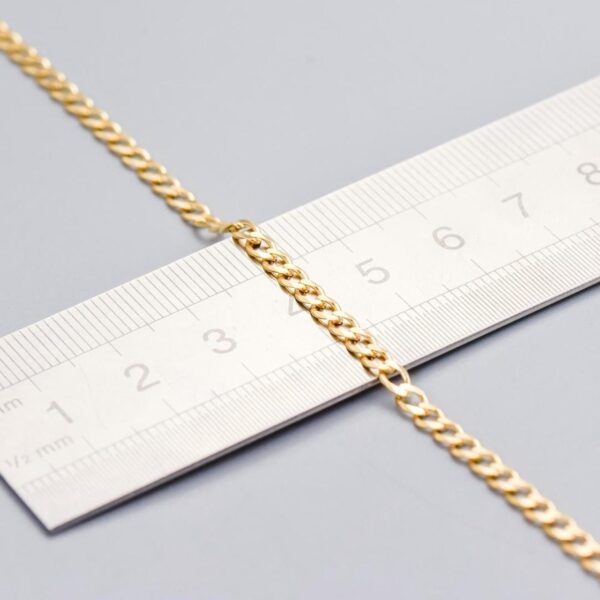 9ct Gold Oval Curb Chain Necklace - Image 4