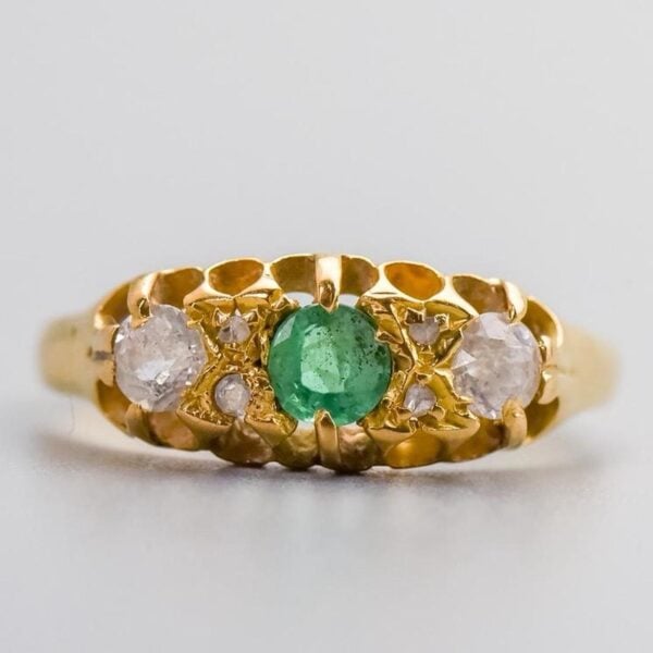 18K Gold Edwardian Emerald, Sapphire & Diamond Ring