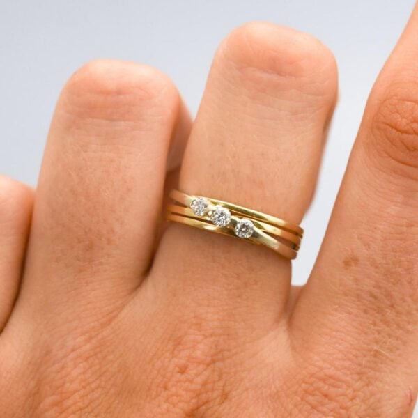18K Gold Diamond Crossover Ring - Image 2