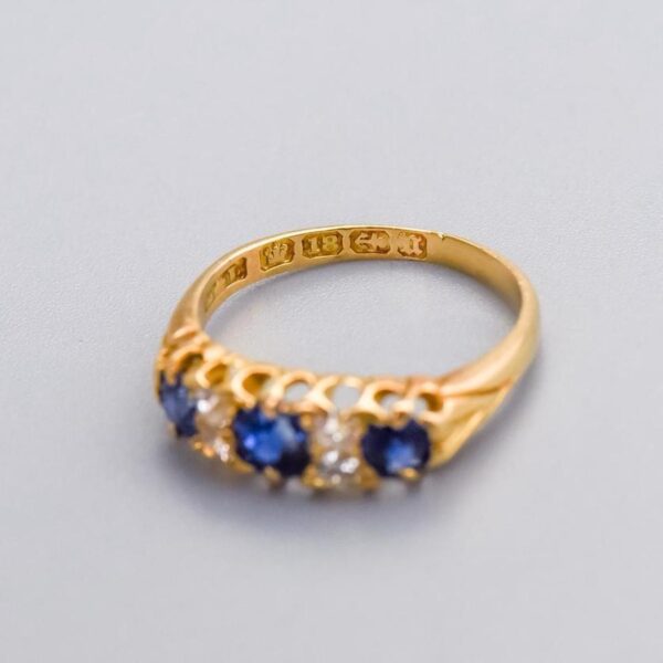 18K Gold Victorian Sapphire & Diamond Ring - Image 3