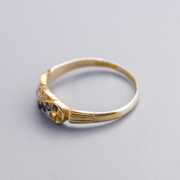 18ct Gold Victorian Sapphire & Diamond Gypsy Ring - Image 3