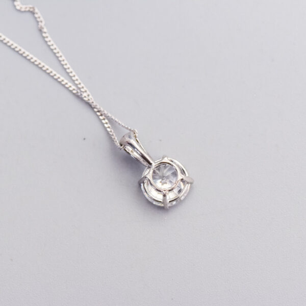 9ct White Gold CZ Pendant Necklace - Image 3
