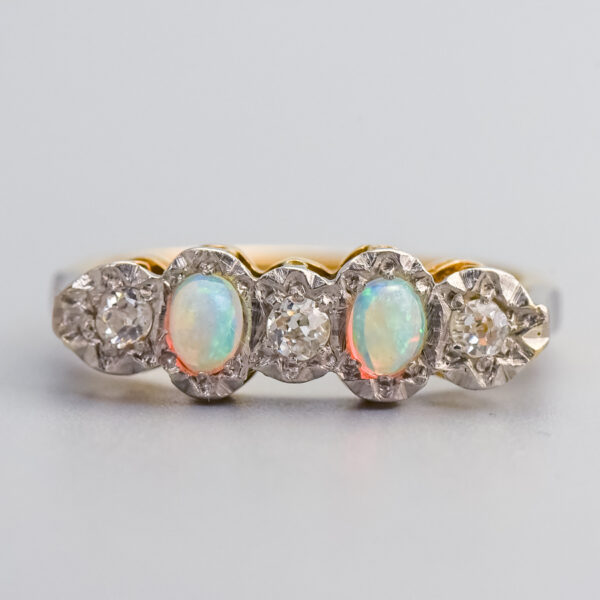 18ct Gold Antique Opal & Diamond Ring