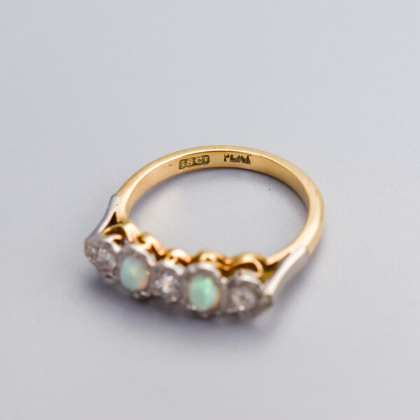 18ct Gold Antique Opal & Diamond Ring - Image 2