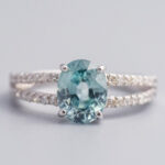 9ct White Gold Blue Zircon Split Shank Ring