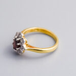 18ct Gold Red Garnet & Diamond Cluster Ring