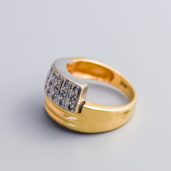 14ct Gold CZ Crossover Band - Image 3