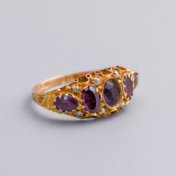 9ct Gold Edwardian Almandine Garnet & Seed Pearl Ring - Image 2