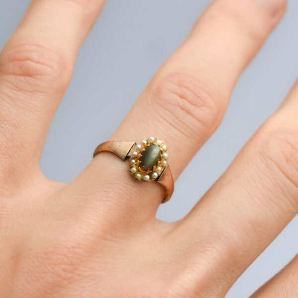 9ct Rose Gold Victorian Green Cat's Eye & Seed Pearl Cluster Ring - Image 5