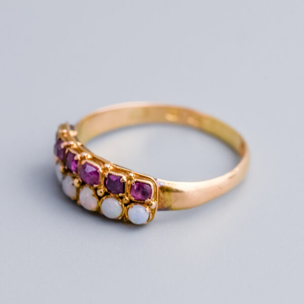 18ct Gold Antique Victorian Ruby & Opal Ring - Image 4