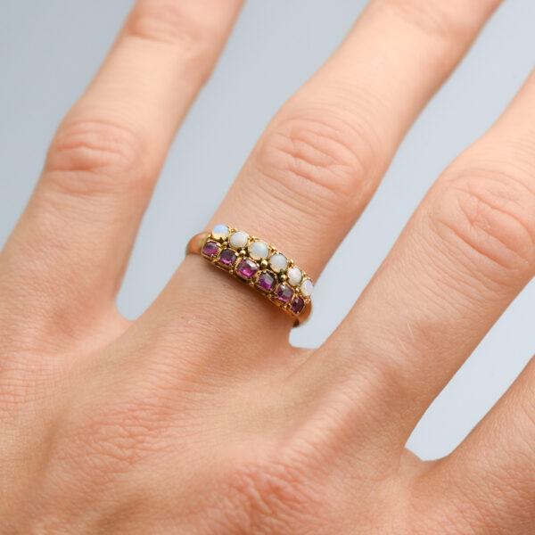 18ct Gold Antique Victorian Ruby & Opal Ring - Image 7