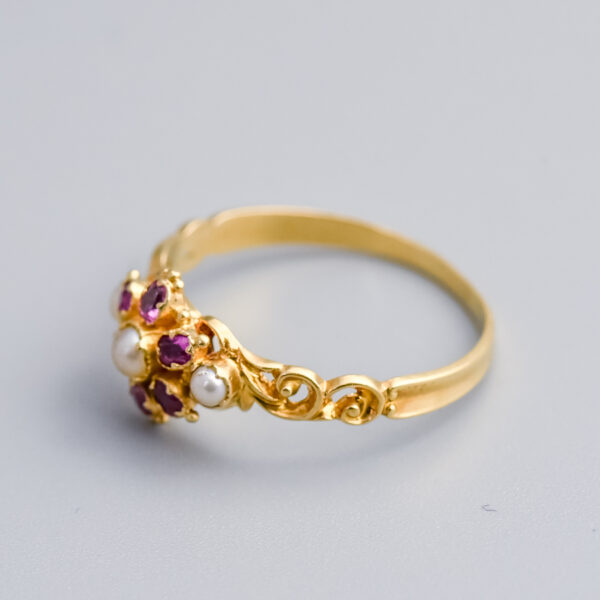 15ct Gold Victorian Ruby & Pearl Cluster Ring - Image 3