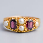 15ct Gold Victorian Garnet & Pearl Ring