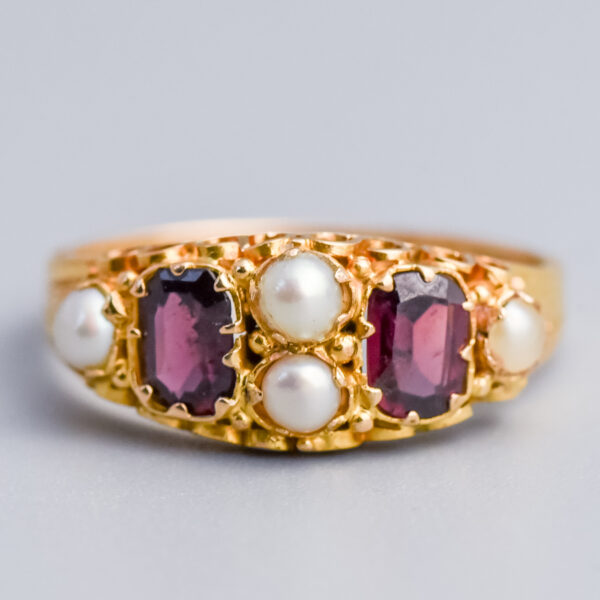 15ct Gold Victorian Garnet & Pearl Ring
