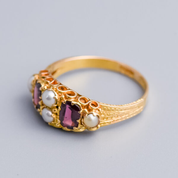 15ct Gold Victorian Garnet & Pearl Ring - Image 4