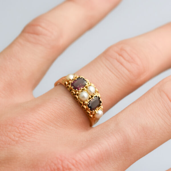 15ct Gold Victorian Garnet & Pearl Ring - Image 6