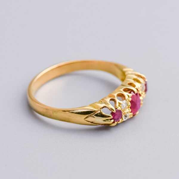 18ct Gold Antique Ruby & Diamond Ring - Image 2