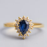 18ct Gold Pear-Cut Sapphire & Diamond Cluster Ring