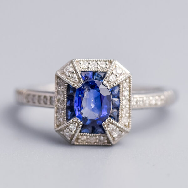950 Platinum Art Deco Style Sapphire & Diamond Ring
