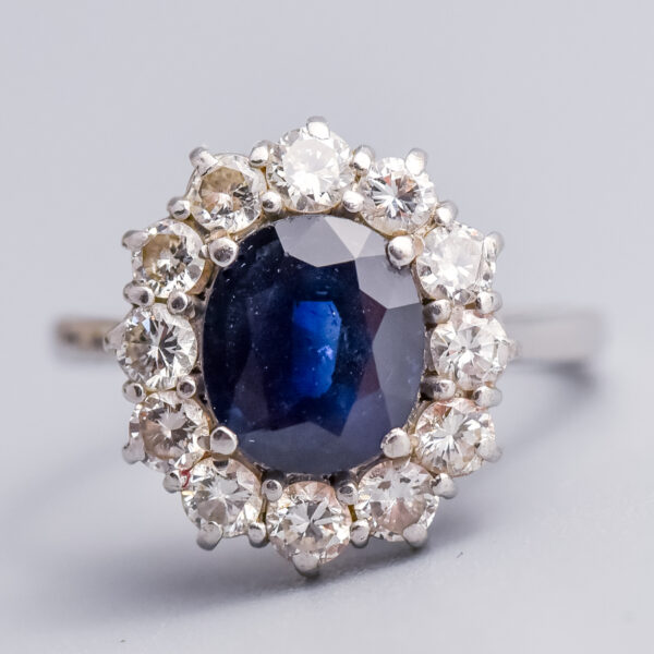 18ct White Gold Sapphire & Diamond Cluster Ring