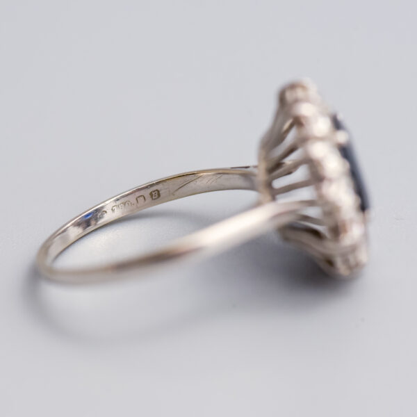 18ct White Gold Sapphire & Diamond Cluster Ring - Image 6