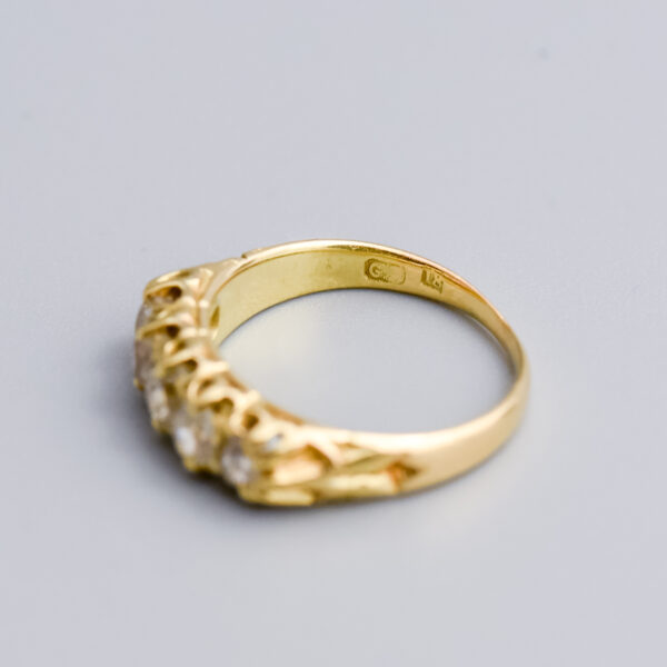 18ct Gold Antique Five Stone Diamond Ring - Image 3