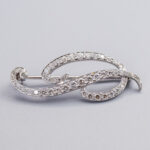 18ct White Gold Diamond 'P' Initial Brooch