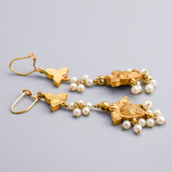 18ct Gold Antique Multi-Gemstone Cluster Drop Earrings - Image 5