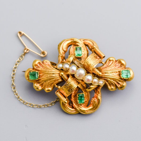 18ct Gold Victorian Pearl & Emerald Brooch