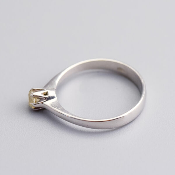 14ct White Gold Solitaire Diamond Ring - Image 3