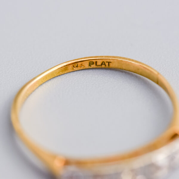 18ct Gold Antique Five Stone Diamond Ring - Image 3