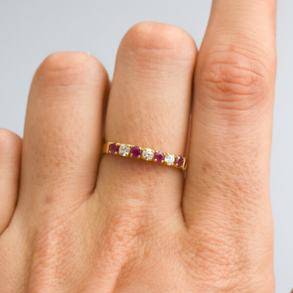 18ct Gold Ruby & CZ Half Eternity Ring - Image 6