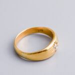 18ct Gold Antique Diamond Gypsy Ring