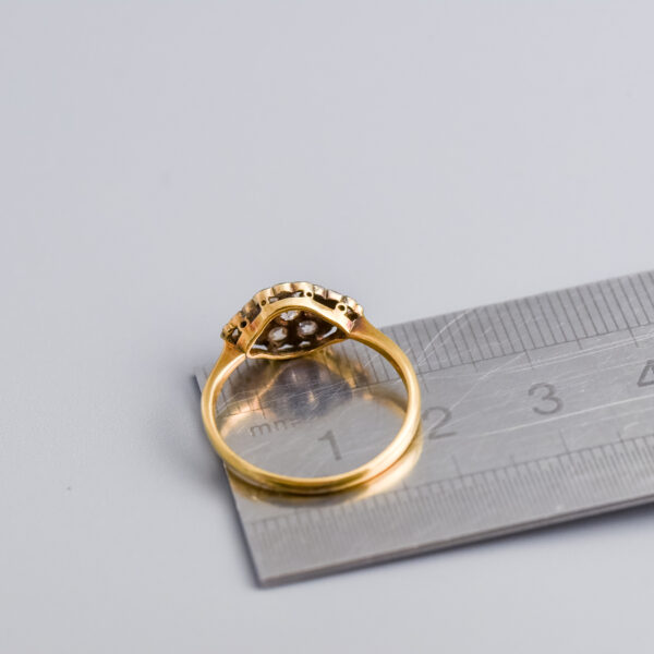 18ct Gold Victorian Diamond Cluster Ring - Image 5