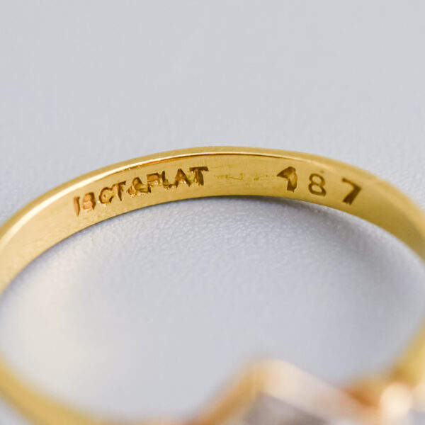 18ct Gold Art Deco Diamond Panel Ring - Image 4