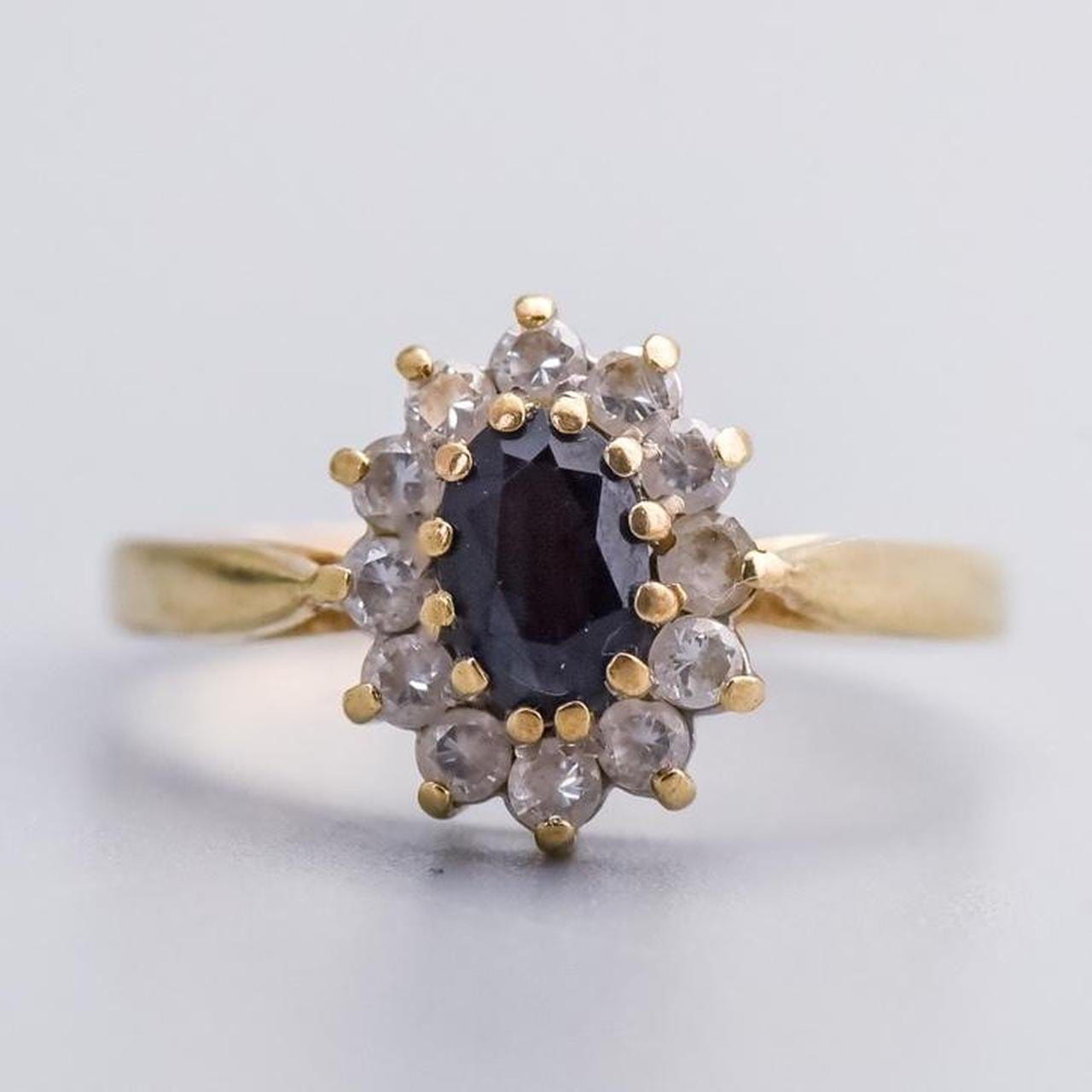 9K Gold Sapphire & CZ Ring